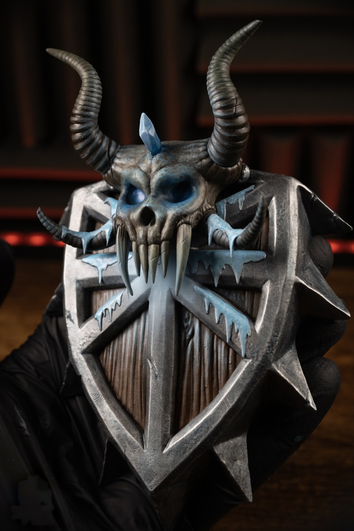 Face of Death, Horned skull shield